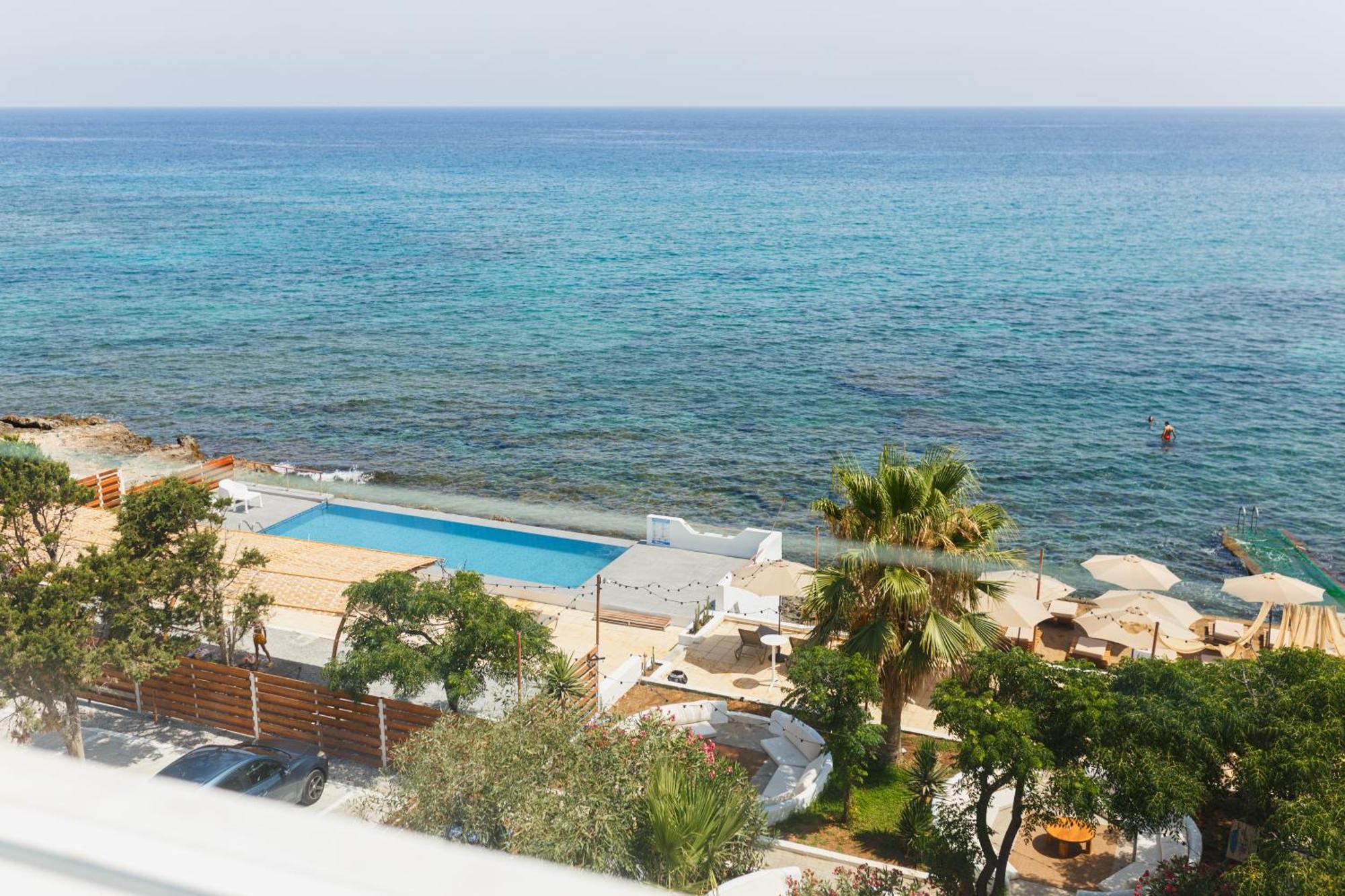 Azure Bay Hotel Agia Varvara Exterior foto