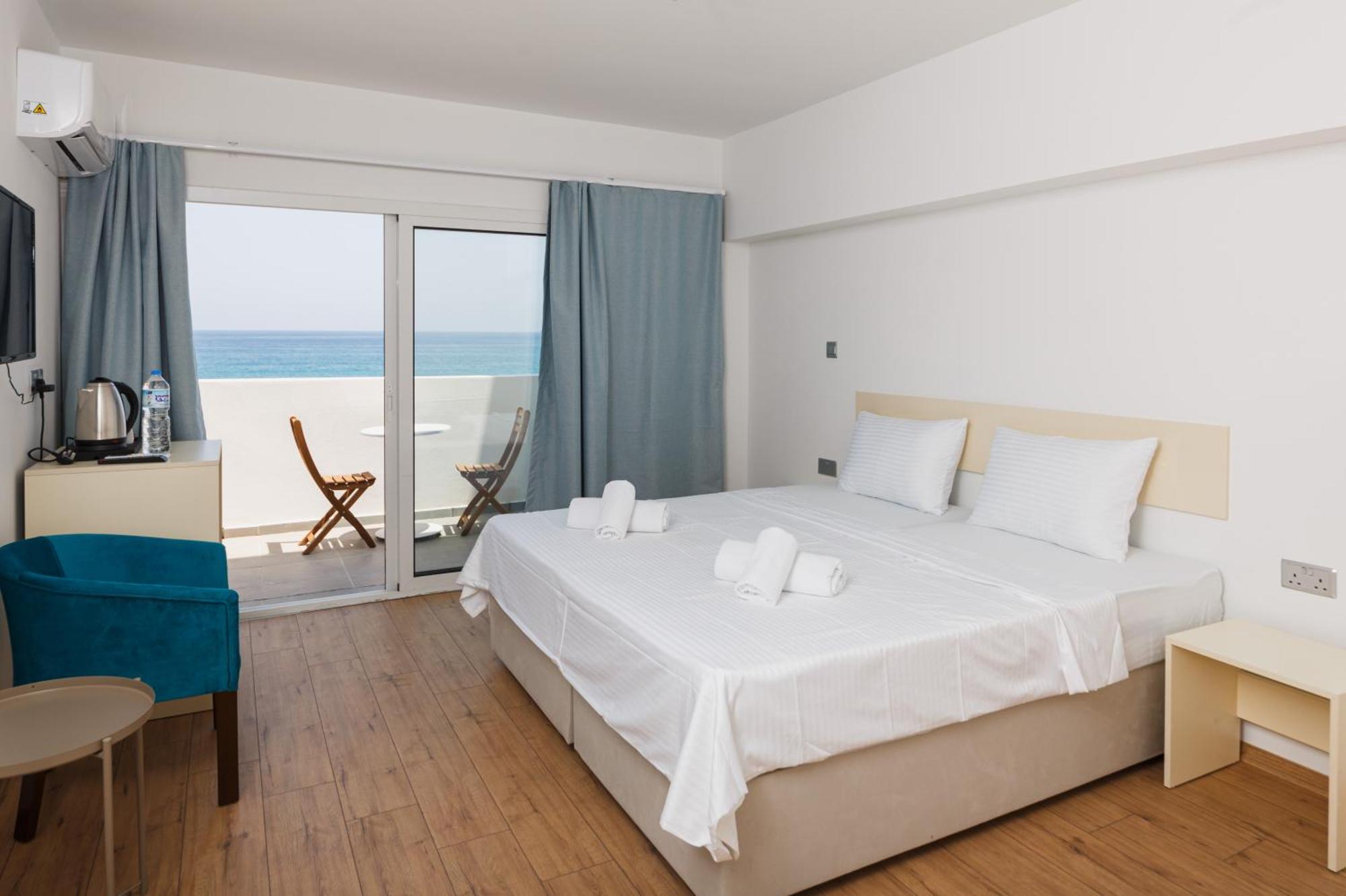 Azure Bay Hotel Agia Varvara Exterior foto